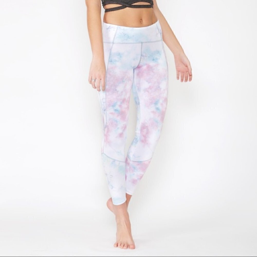 Free People Movement Roadrunner Legging in Tie-dye Cloud Print Size XS